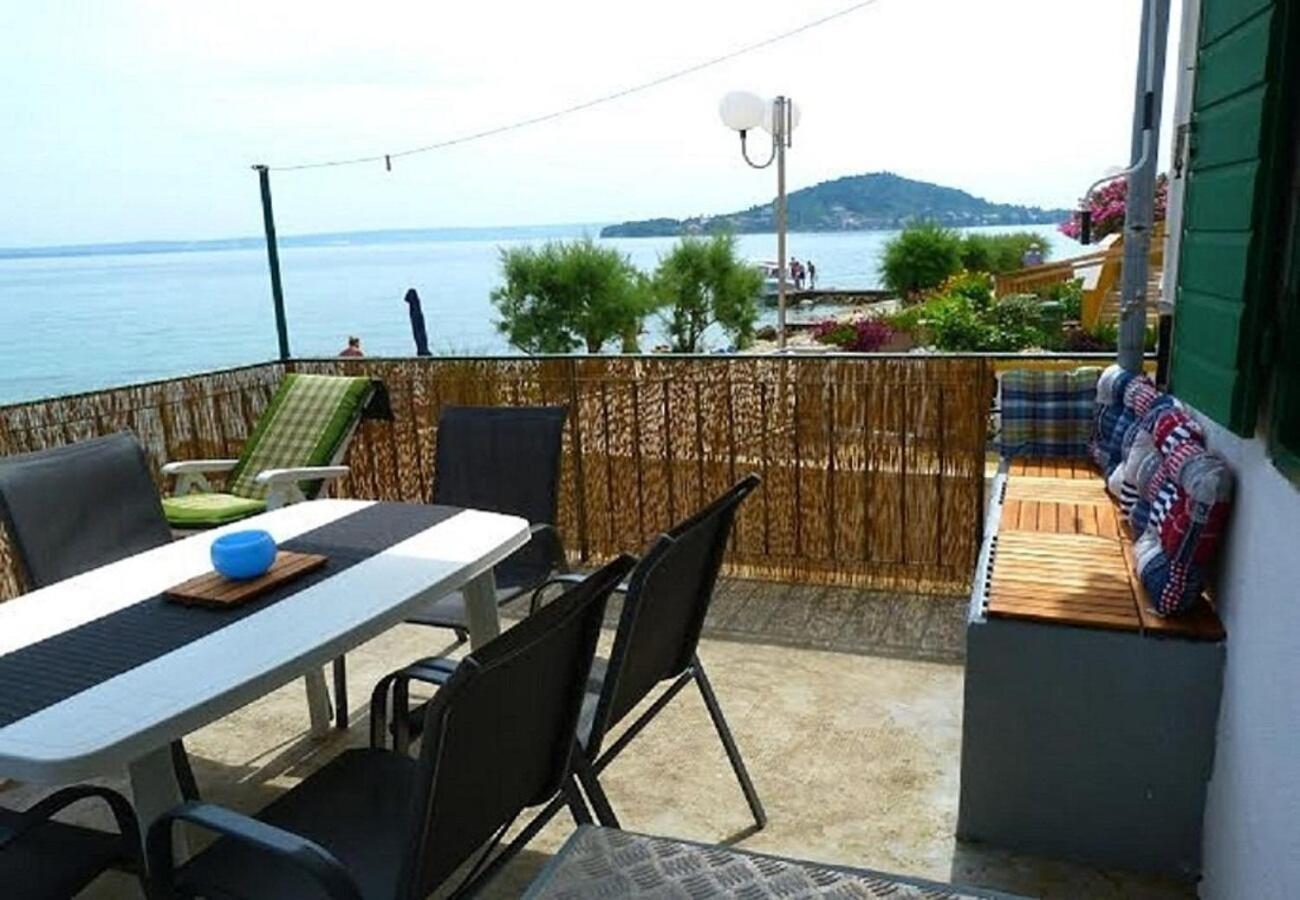 Holiday Home Villa Jadran - 10 M From Beach Preko Dış mekan fotoğraf