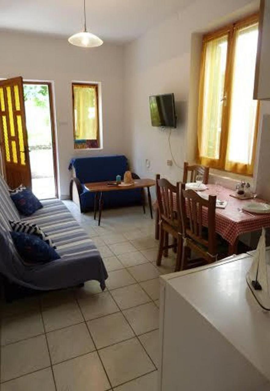 Holiday Home Villa Jadran - 10 M From Beach Preko Dış mekan fotoğraf