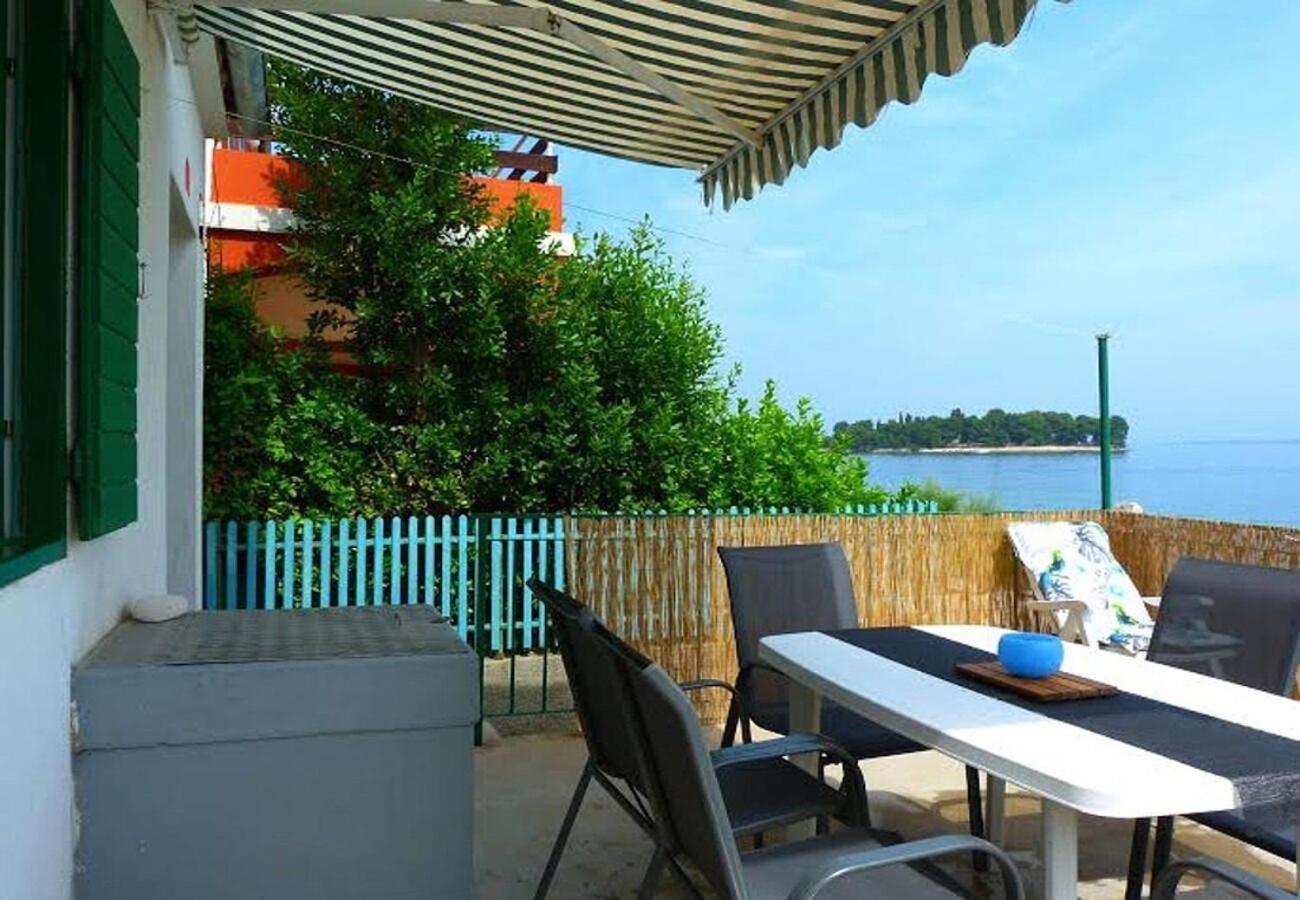 Holiday Home Villa Jadran - 10 M From Beach Preko Dış mekan fotoğraf